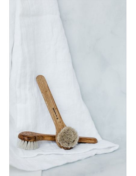 Brosse Visage en Bois de Chêne et poils de chèvre