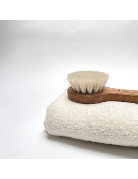 Brosse Visage en Bois de Chêne et poils de chèvre