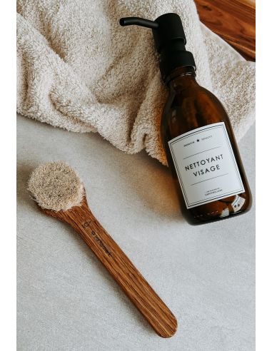 Brosse Visage en Bois de Chêne et poils de chèvre