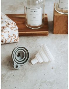 Entonnoir pliable en silicone